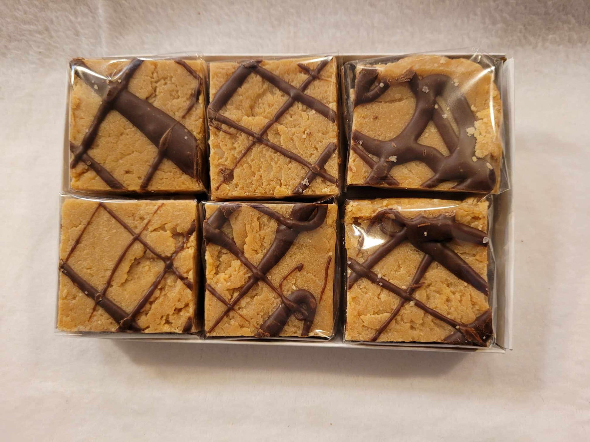 6 piece Peanut Butter Chocolate Fudge