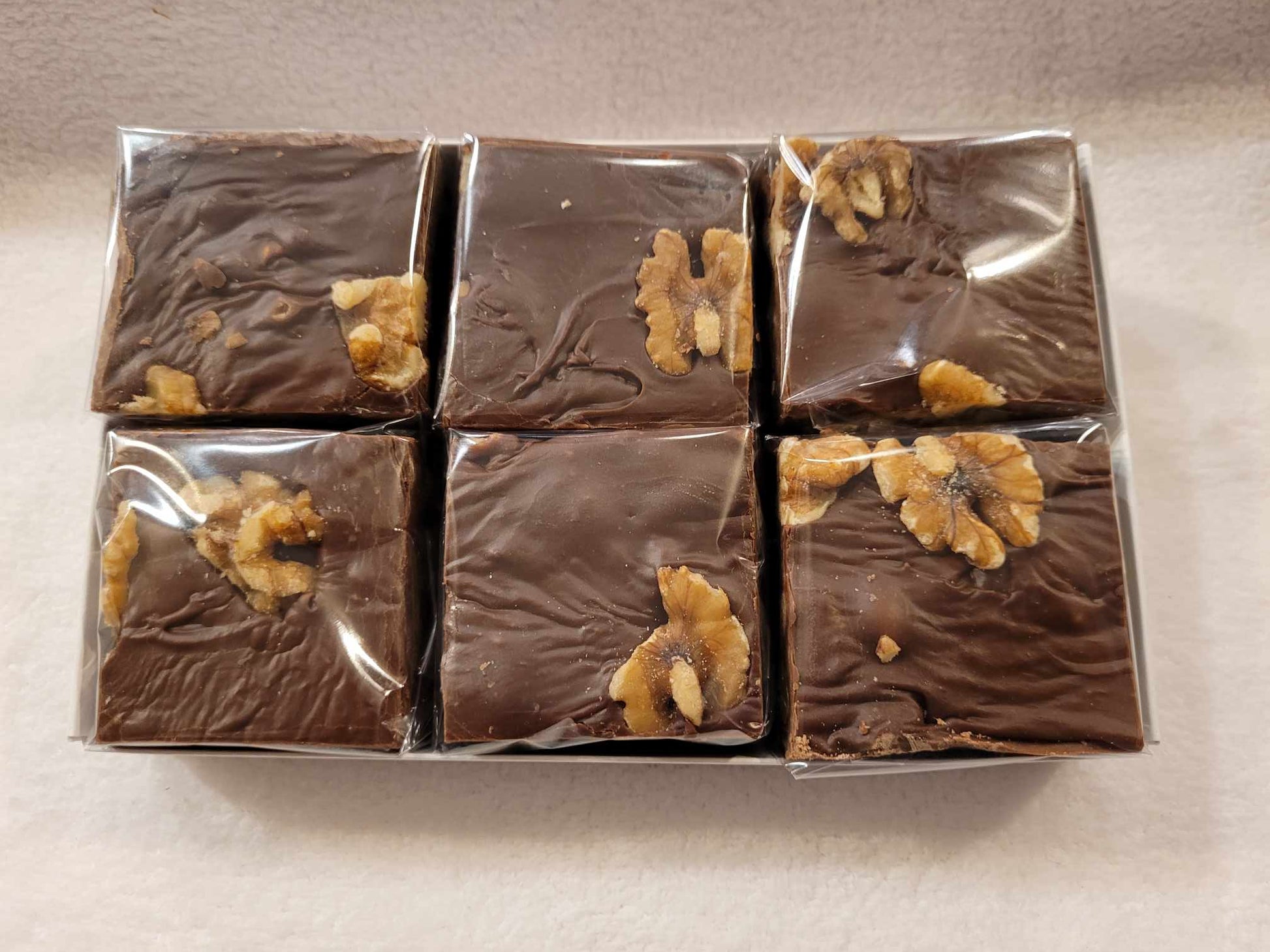 6 piece Chocolate Walnut Fudge