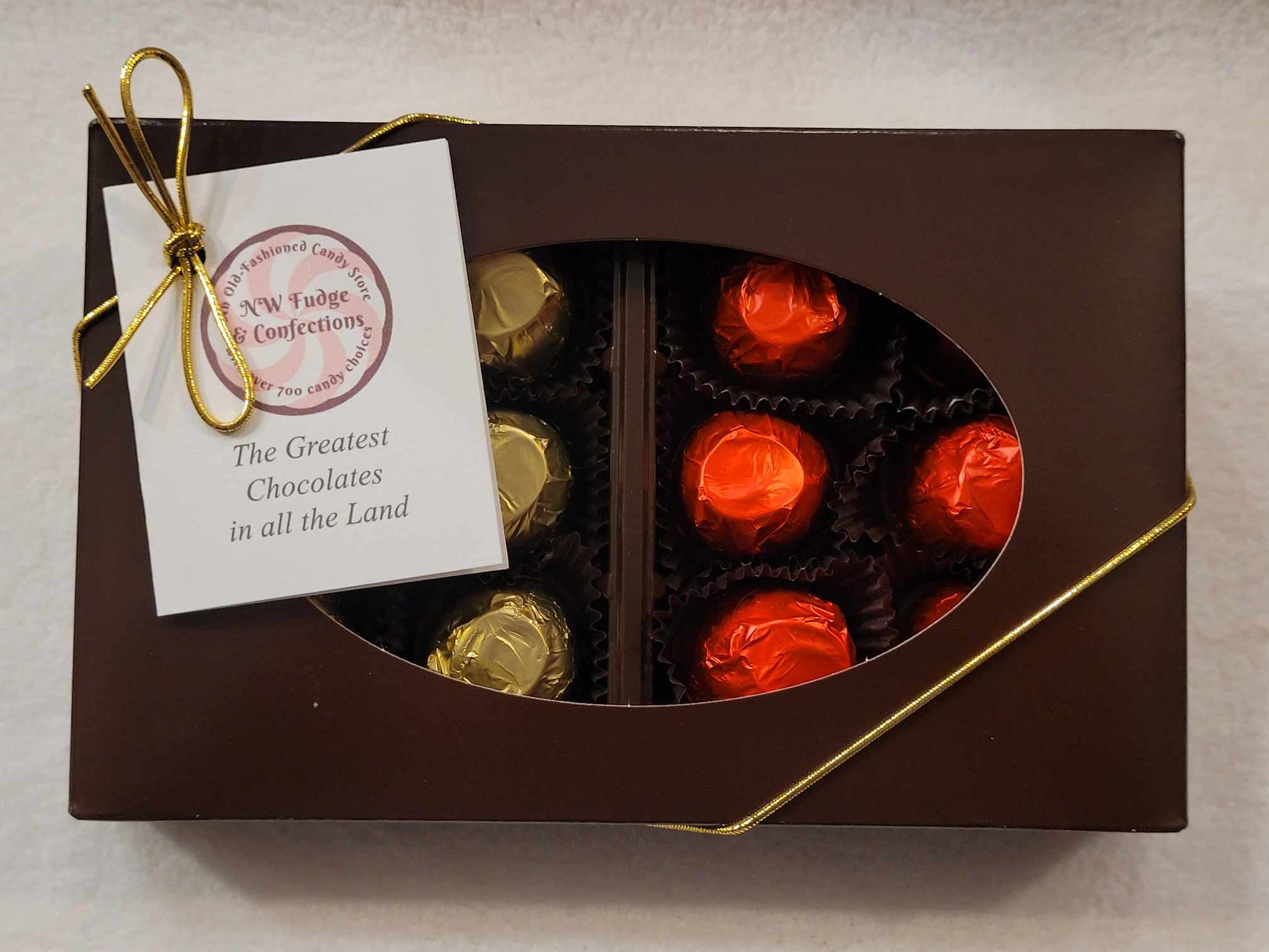 Gift box of 12 assorted milk and dark chocolate cordial cherries