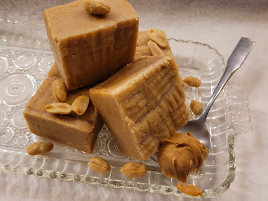 Peanut Butter Fudge - with Tons of Creamy Peanut Butter
