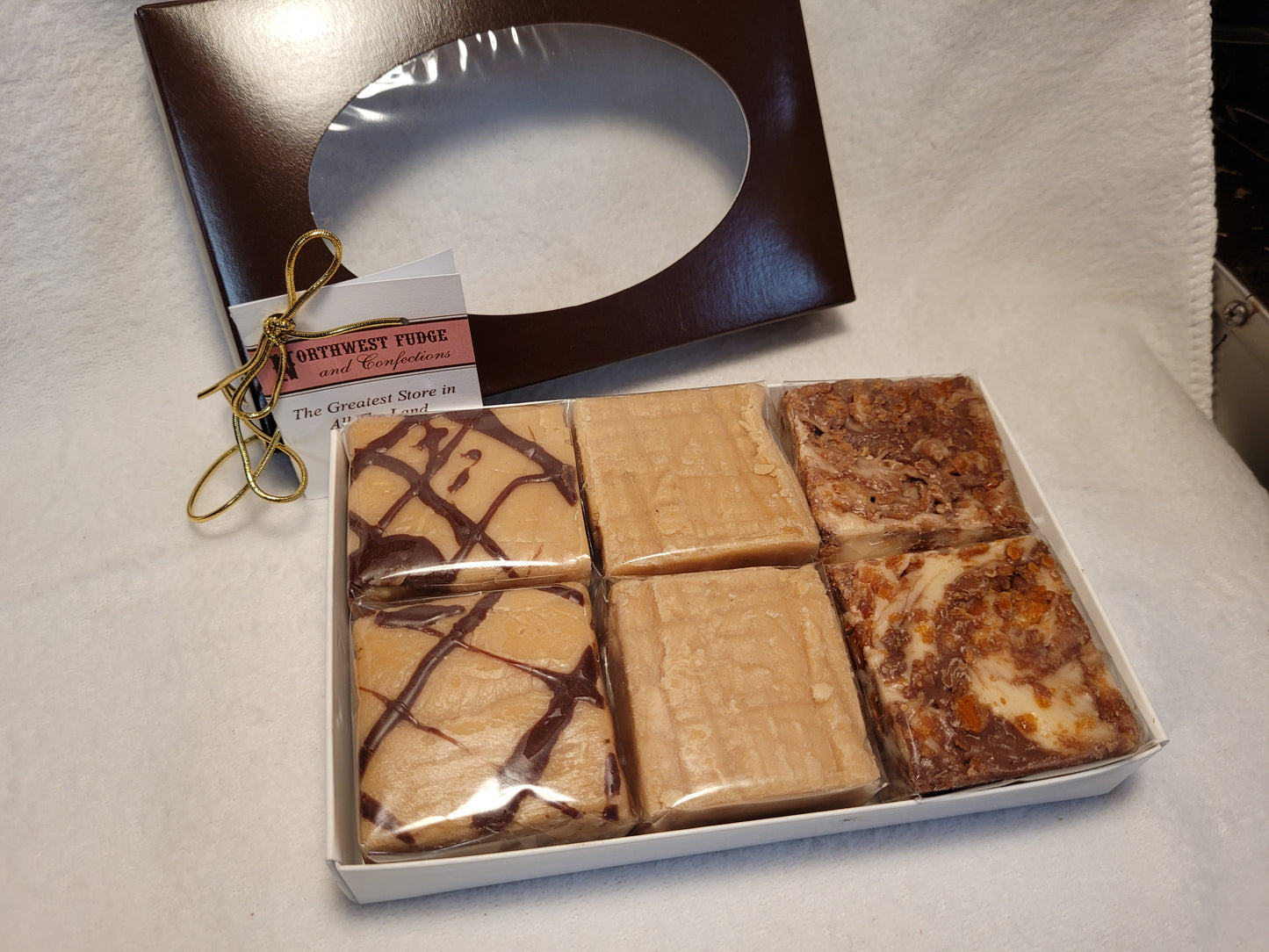 6 Piece Peanut Butter Lovers Fudge Gift Box - 1 1/2 pounds of fudge (Peanut Butter, PB Choc, Butterfinger}