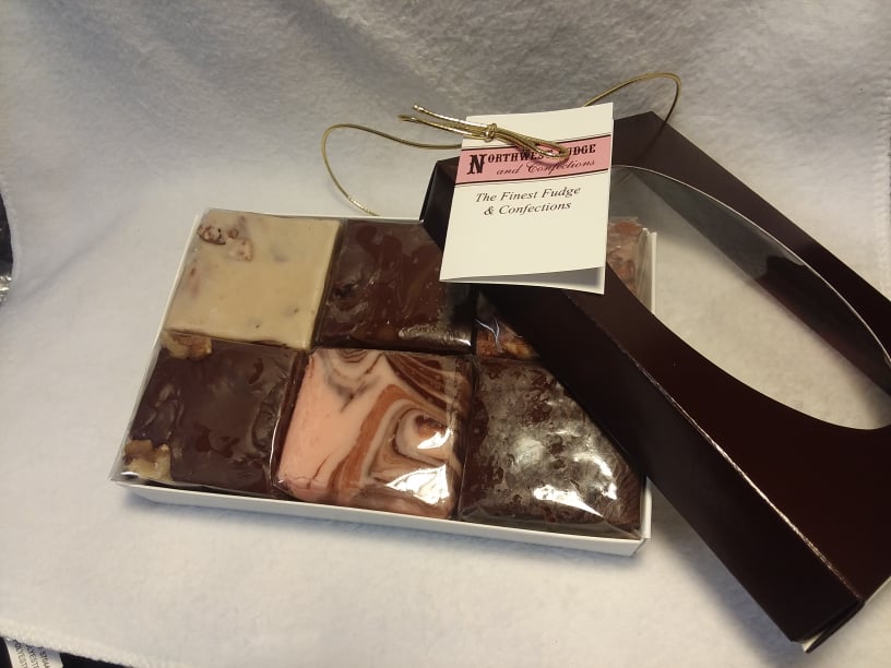 6 Piece gift box of assorted Fudge flavors