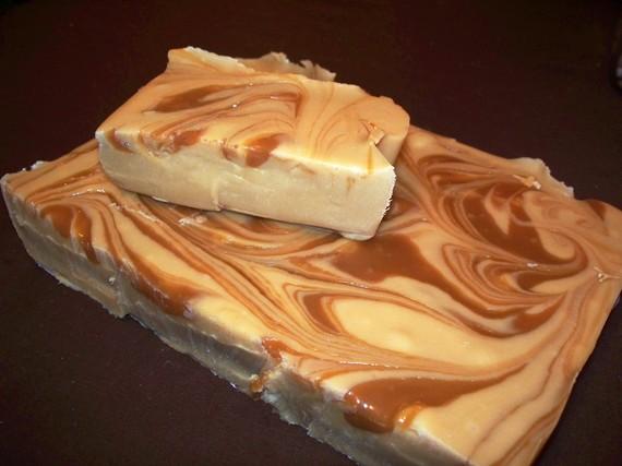 8 Piece No Nut Fudge Sampler - 2 pounds of fudge (Chocolate, Dulce de Leche, Gooey Mess, Chocolate Mint)