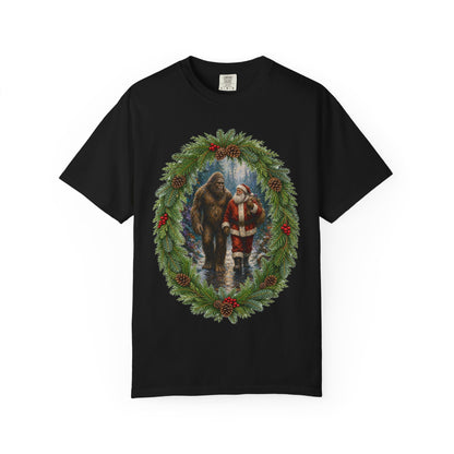 Santa & Sasquatch T-Shirt / Christmas Shirt / Bigfoot Tee