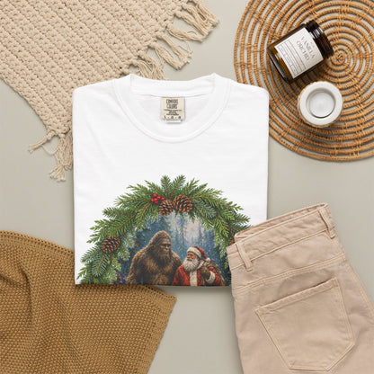 Santa & Sasquatch T-Shirt / Christmas Shirt / Bigfoot Tee