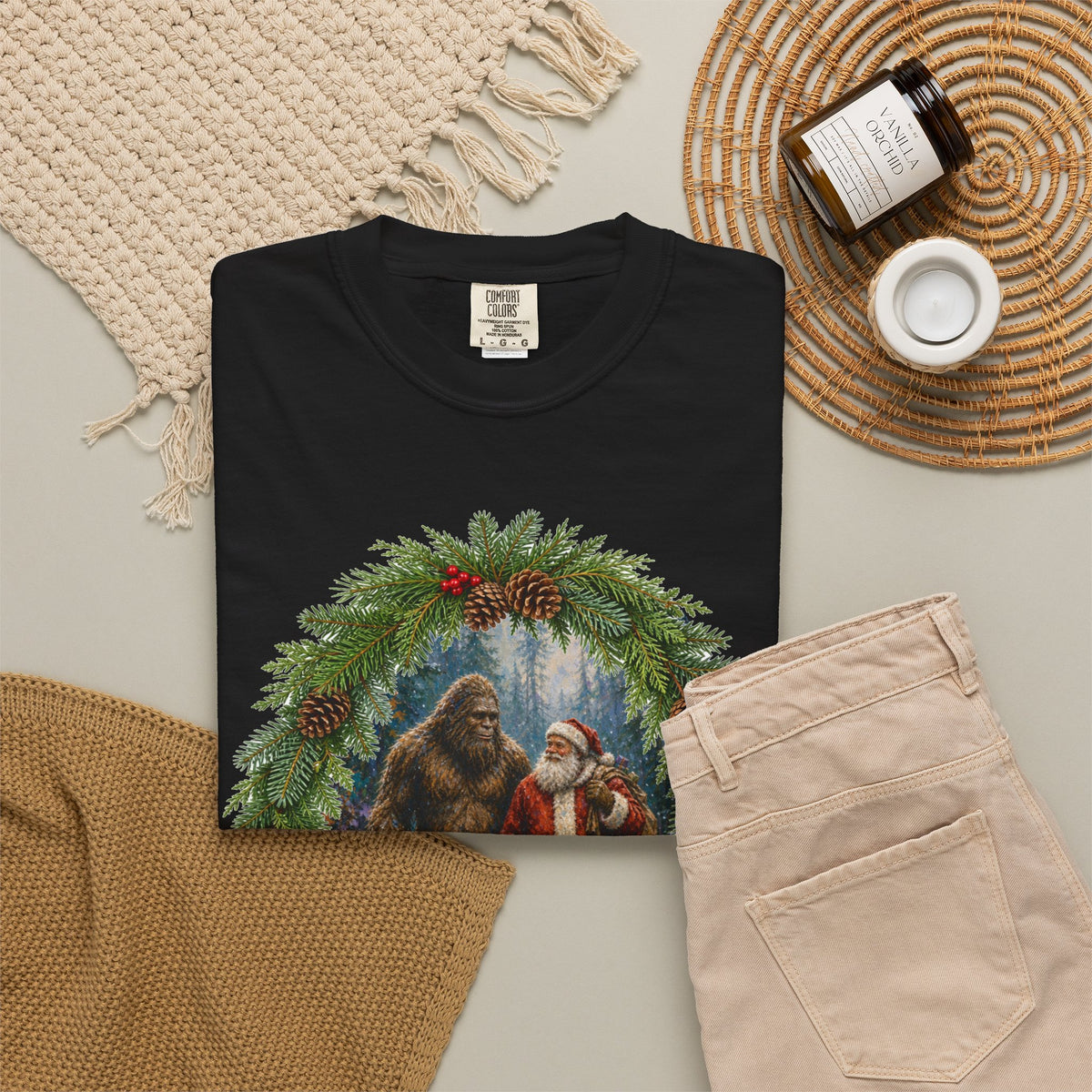 Santa & Sasquatch T-Shirt / Christmas Shirt / Bigfoot Tee