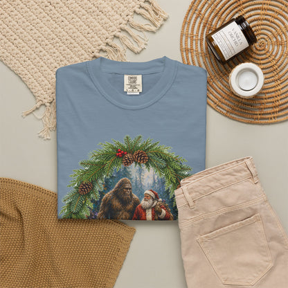 Santa & Sasquatch T-Shirt / Christmas Shirt / Bigfoot Tee