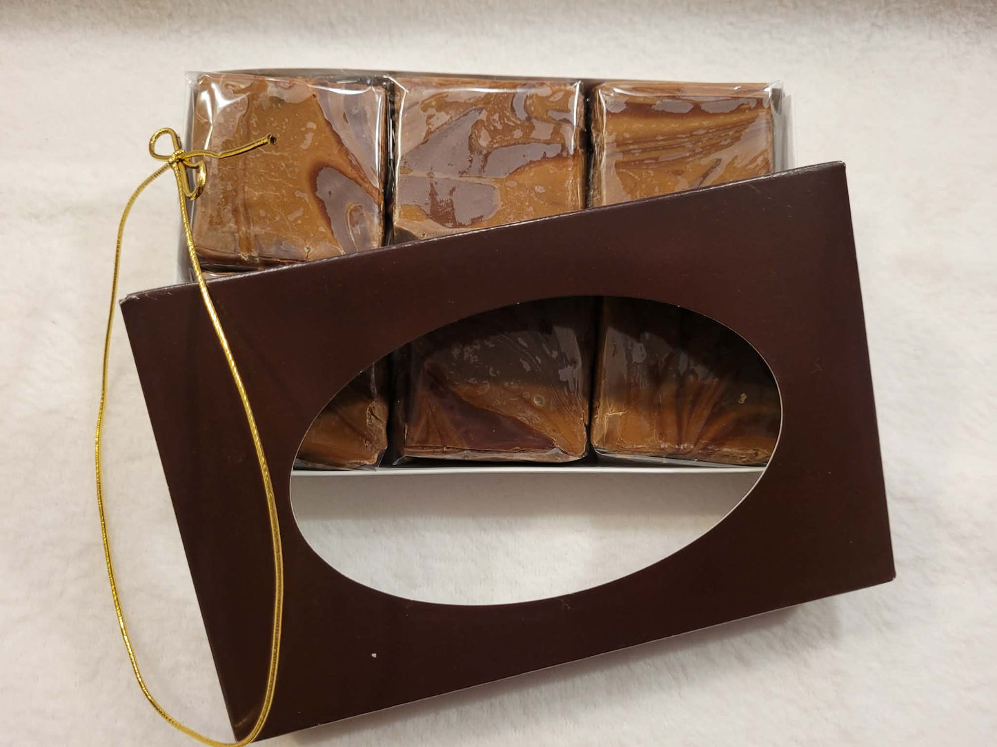 Box of 6 pieces of Chocolate Caramel Mocha Fudge