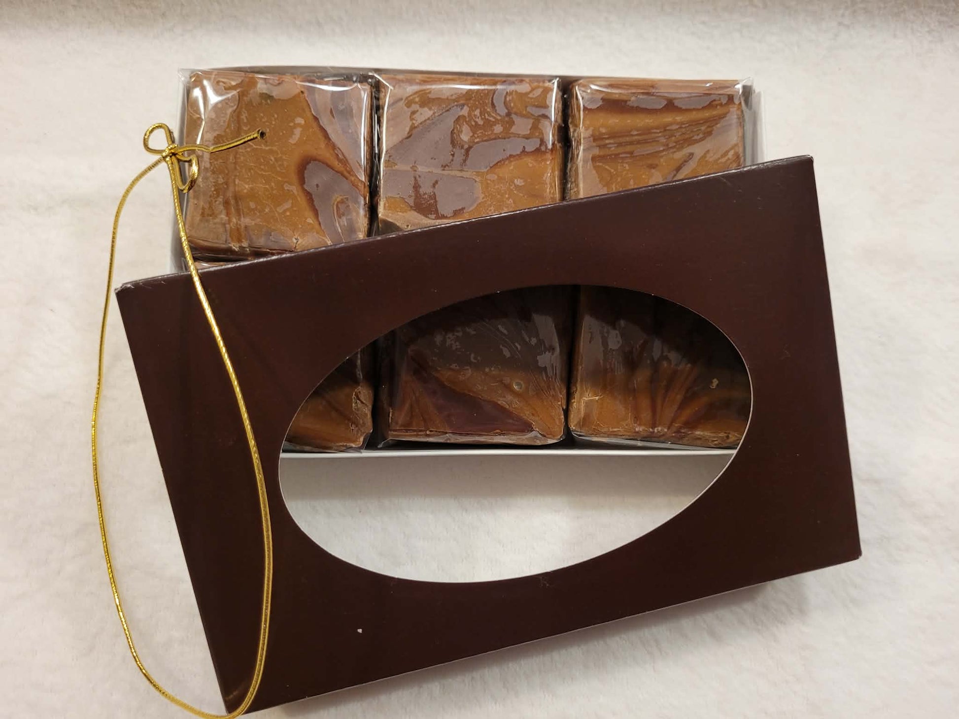 Box of 6 pieces of Chocolate Caramel Mocha Fudge