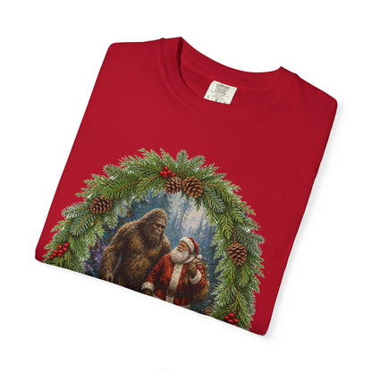 Santa & Sasquatch T-Shirt / Christmas Shirt / Bigfoot Tee