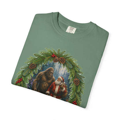 Santa & Sasquatch T-Shirt / Christmas Shirt / Bigfoot Tee