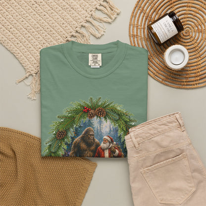 Santa & Sasquatch T-Shirt / Christmas Shirt / Bigfoot Tee
