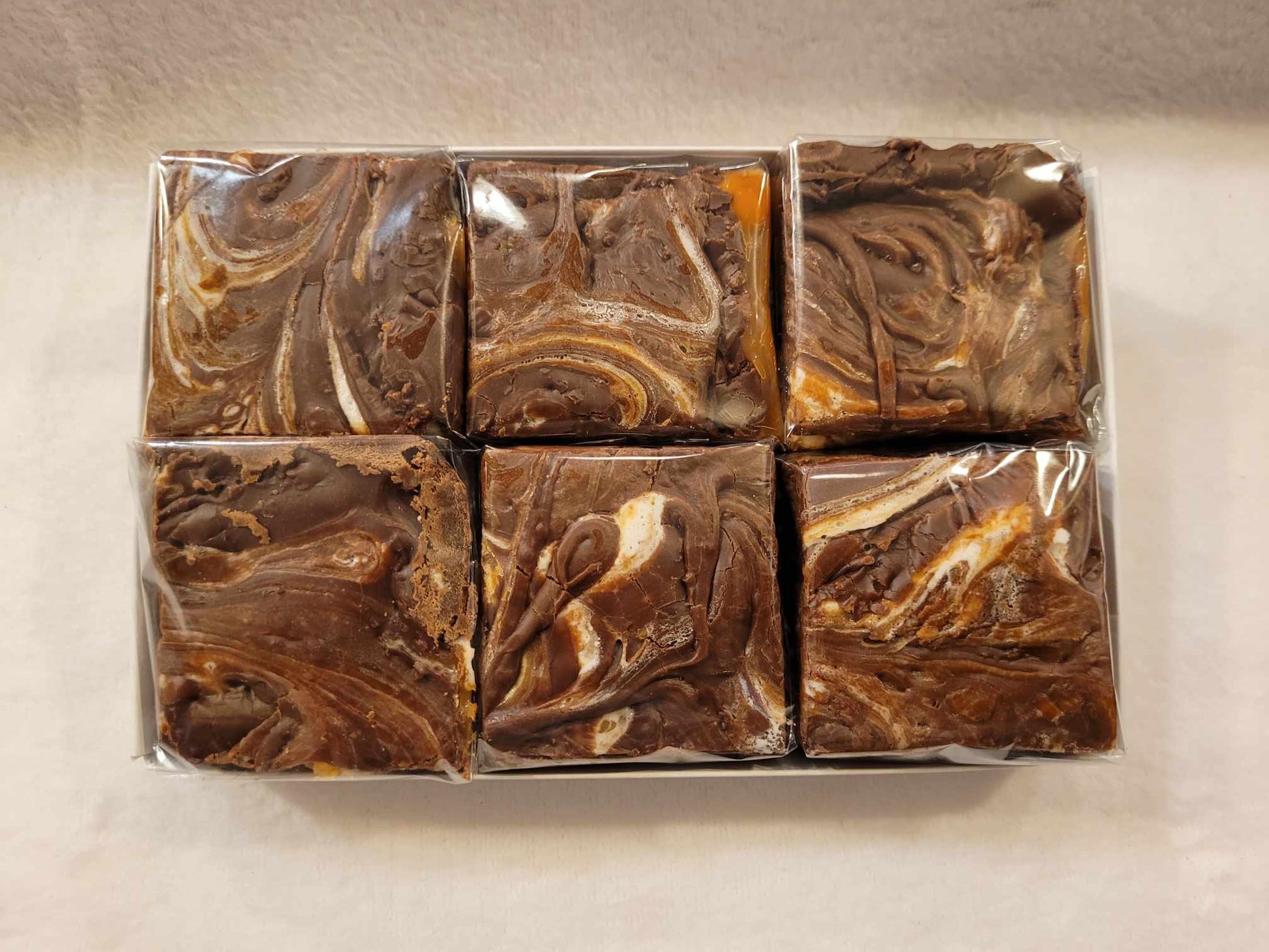 6 piece Gooey Mess Fudge