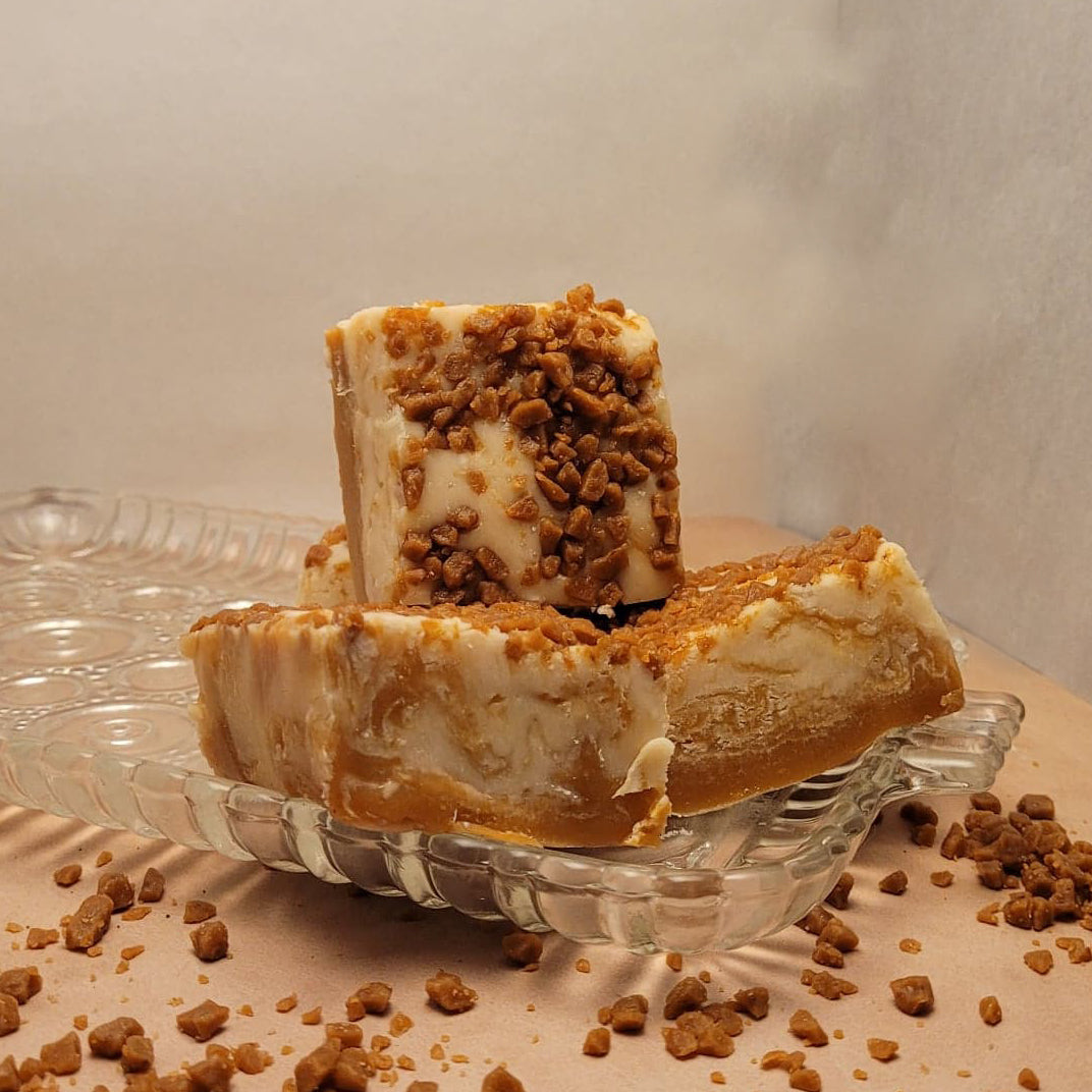 Salted Caramel Toffee - Salted Caramel Ribbons in Vanilla Fudge, Topped with Sea Salt and Toffee Bits